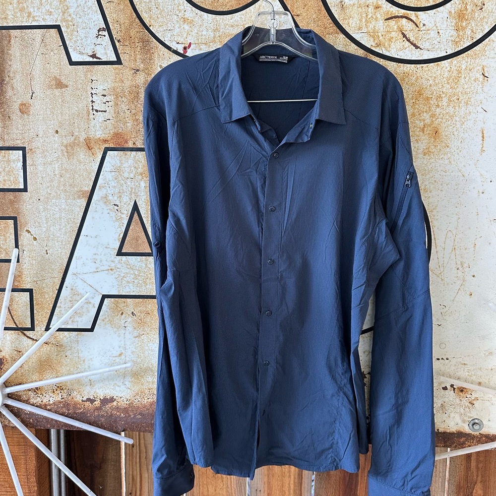 Arc'teryx Men's Deep Navy Long-Sleeve Button-Down Shirt